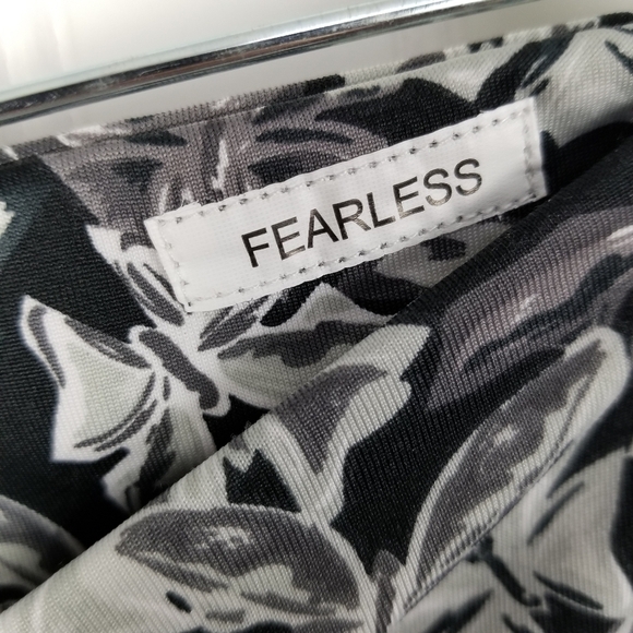 Golftini Women Fearless Skort Size Large Black Silver Print Butterfly Pickleball - Picture 3 of 11